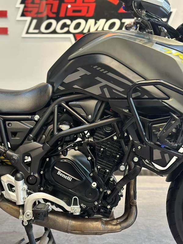 二手贝纳利TRK702