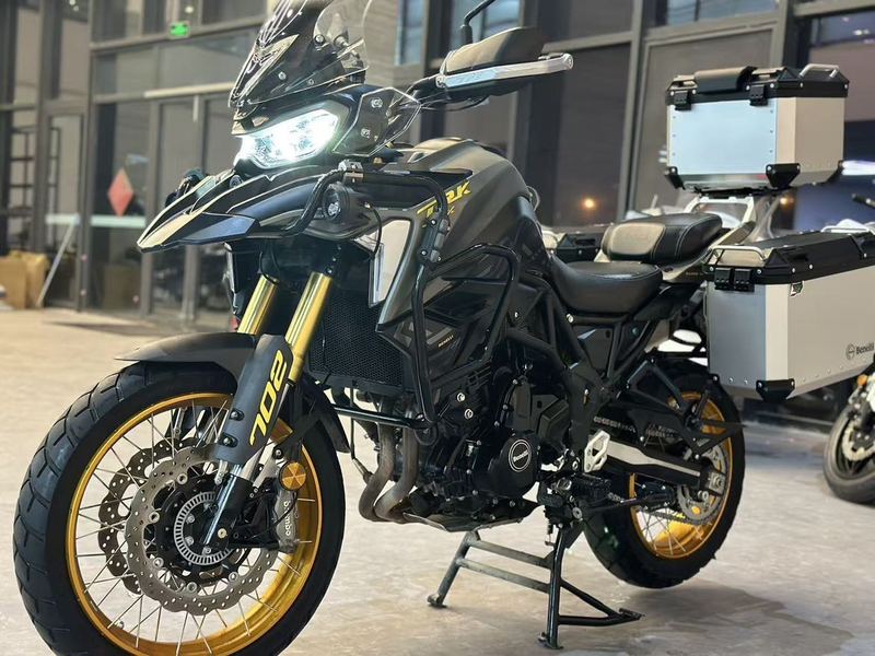 二手贝纳利TRK702