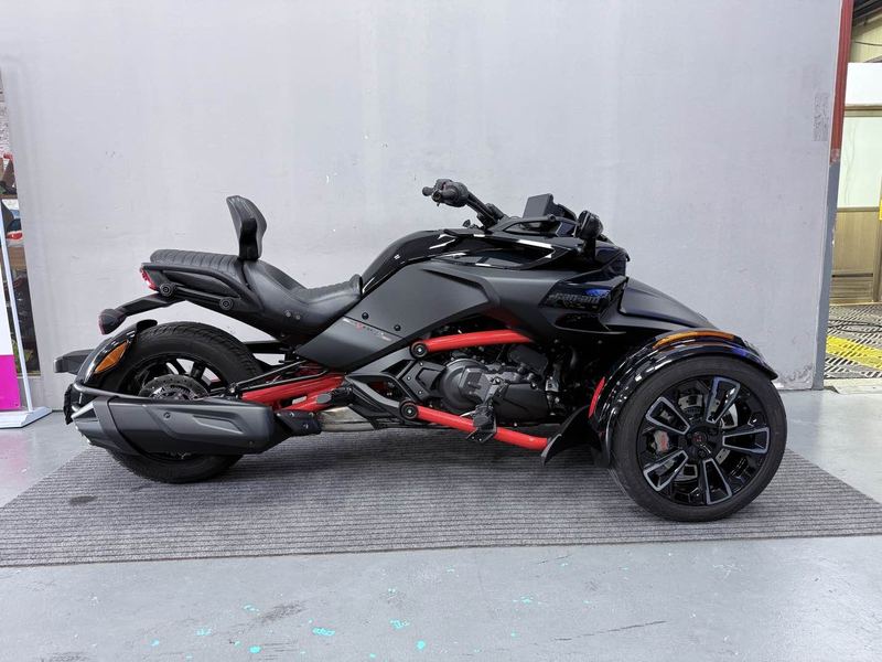 二手庞巴迪Spyder F3 