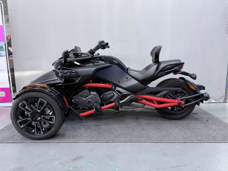 二手庞巴迪Spyder F3 