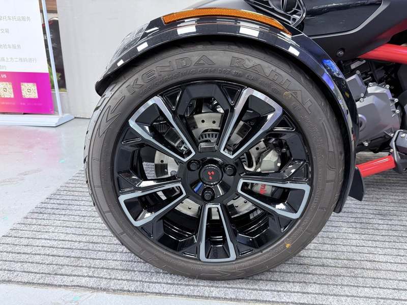 二手庞巴迪Spyder F3 