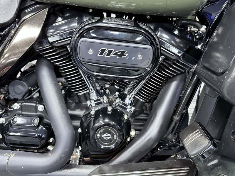 二手哈雷戴维森大道滑翔 Street Glide