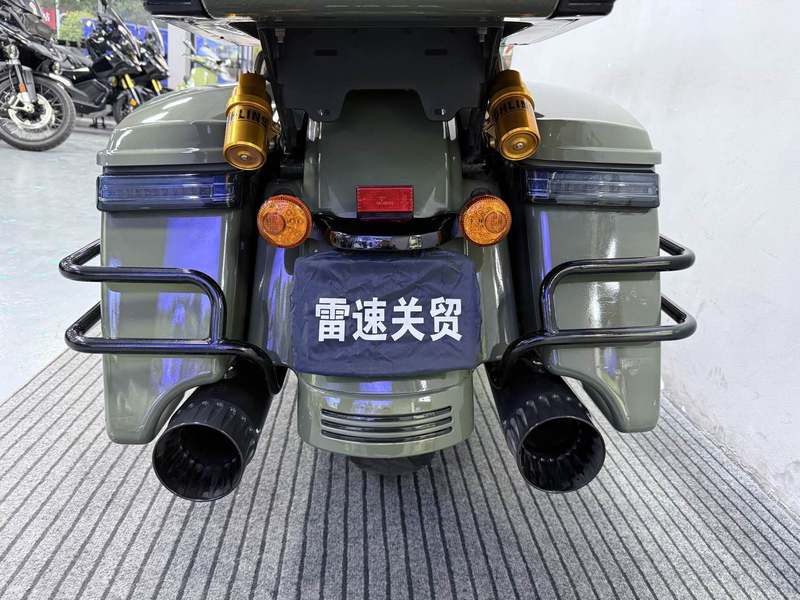 二手哈雷戴维森大道滑翔 Street Glide