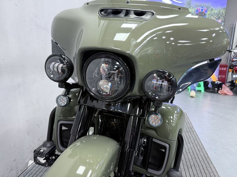 二手哈雷戴维森大道滑翔 Street Glide