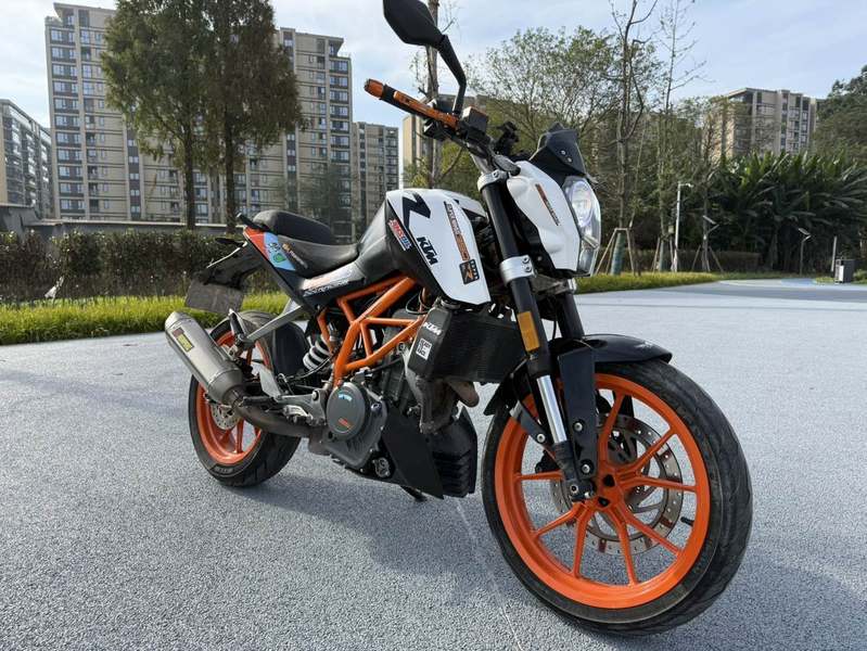 二手KTMR2R390 Duke