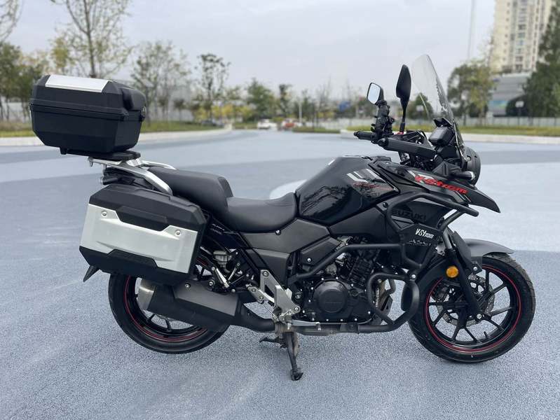 二手豪爵铃木DL250