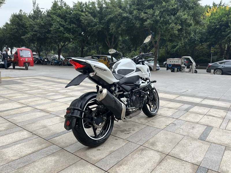 二手川崎Z400