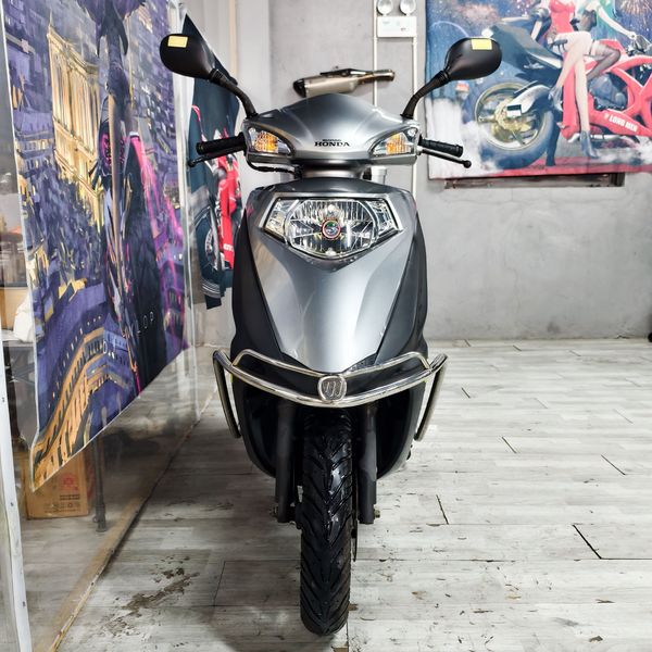 二手五羊本田SCR 喜鲨125