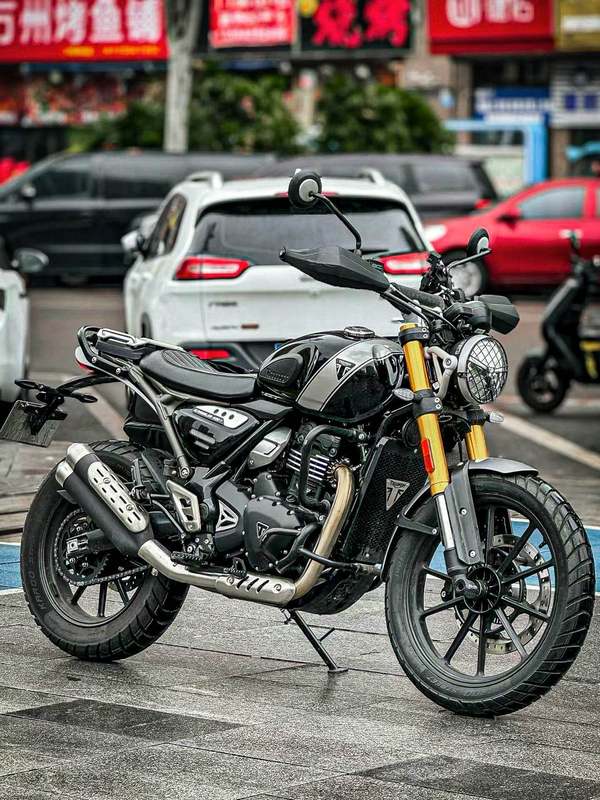 二手凯旋Scrambler 400 X