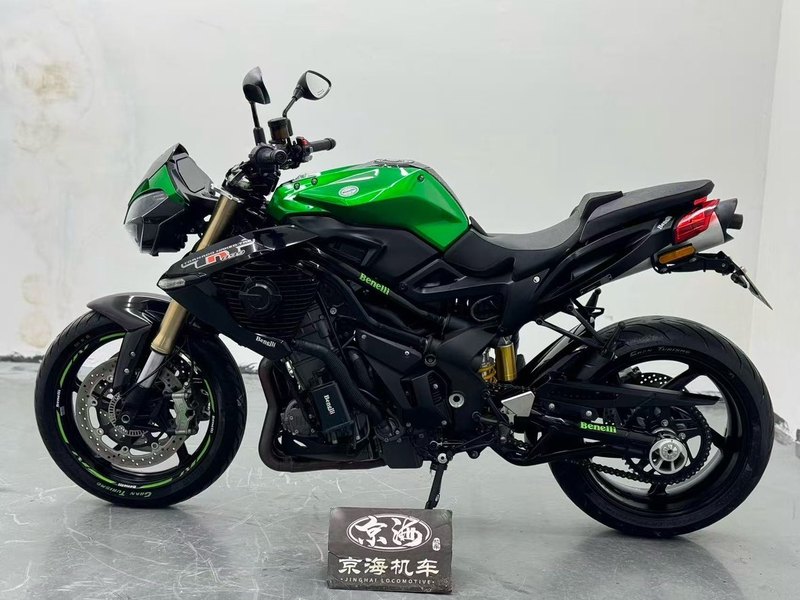 二手贝纳利TNT899