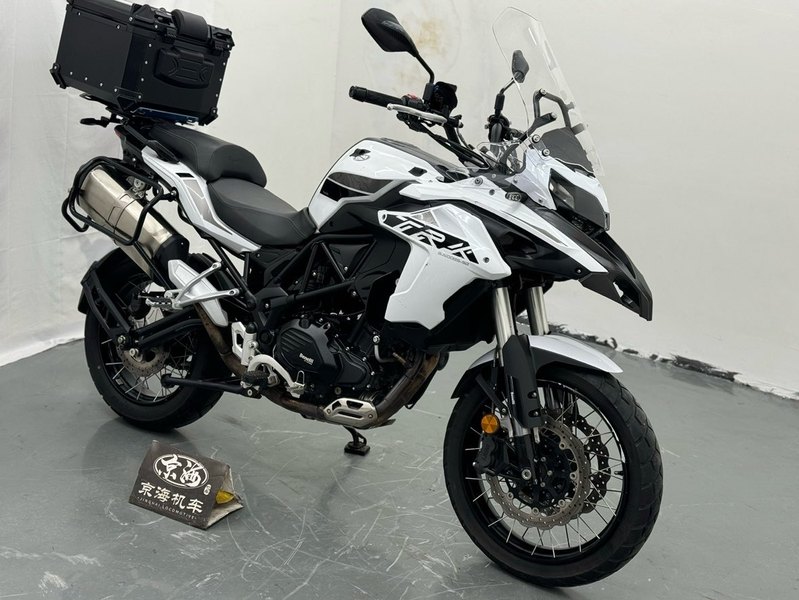 二手贝纳利金鹏 TRK502