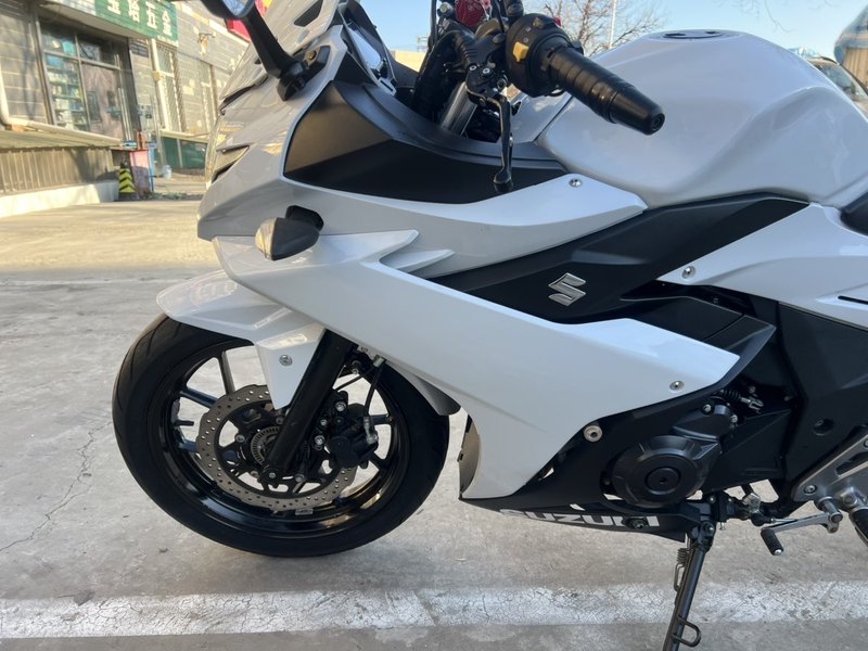 二手豪爵铃木GSX250R
