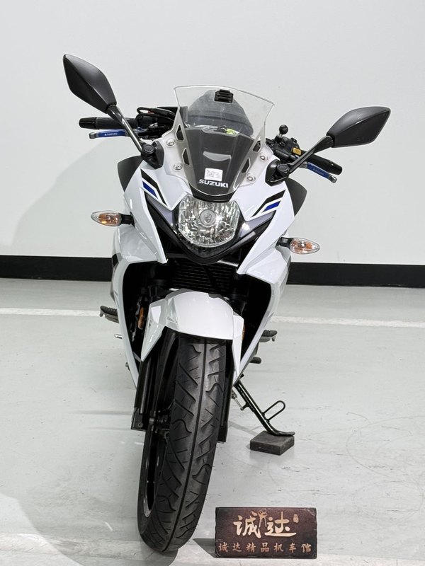 二手豪爵铃木GSX250R