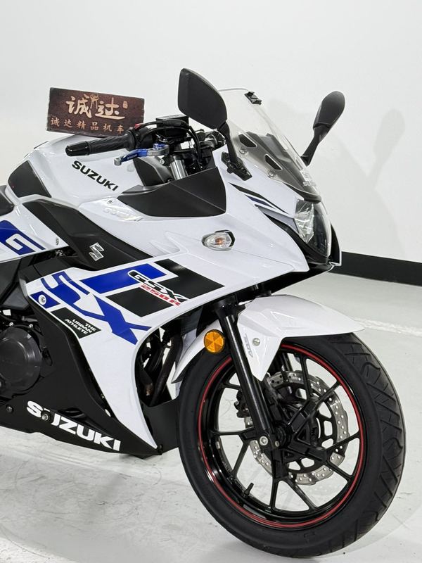 二手豪爵铃木GSX250R