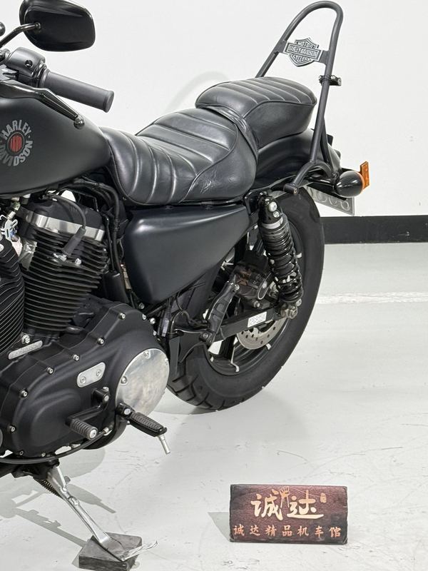 二手哈雷戴维森Iron883 硬汉