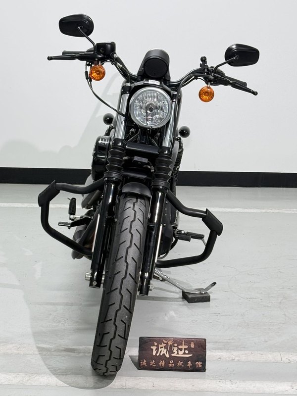 二手哈雷戴维森Iron883 硬汉