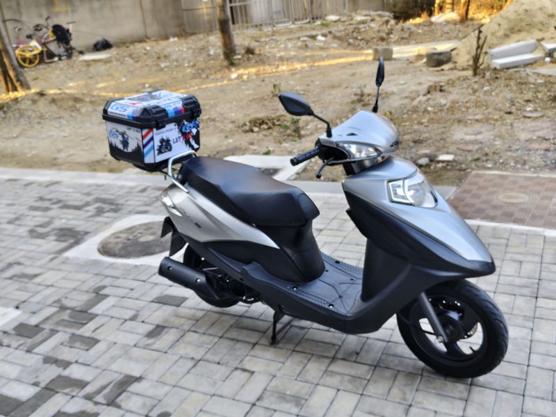 二手五羊本田SCR 喜鲨125