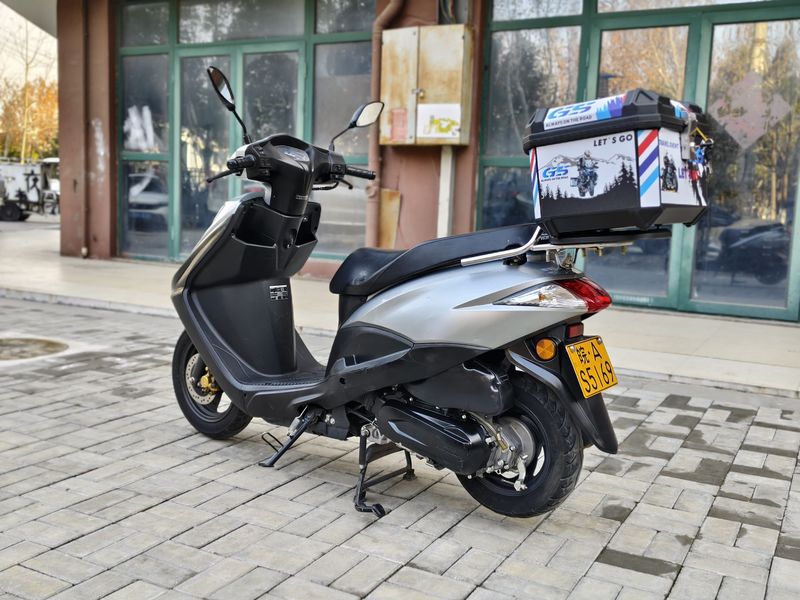 二手五羊本田SCR 喜鲨125