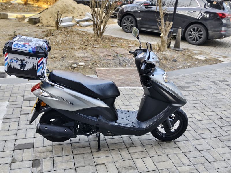 二手五羊本田SCR 喜鲨125