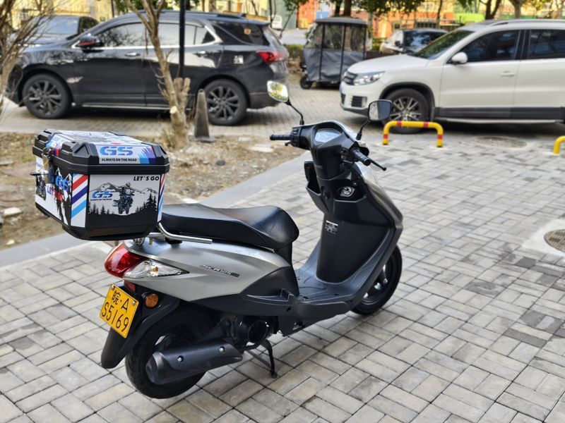 二手五羊本田SCR 喜鲨125