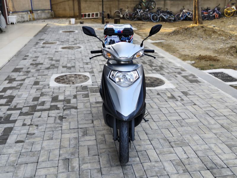 二手五羊本田SCR 喜鲨125