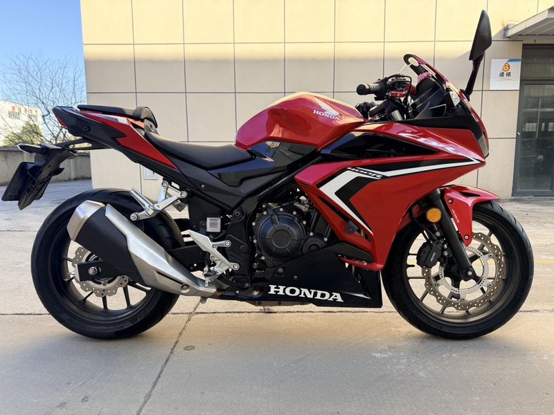 二手本田CBR400R