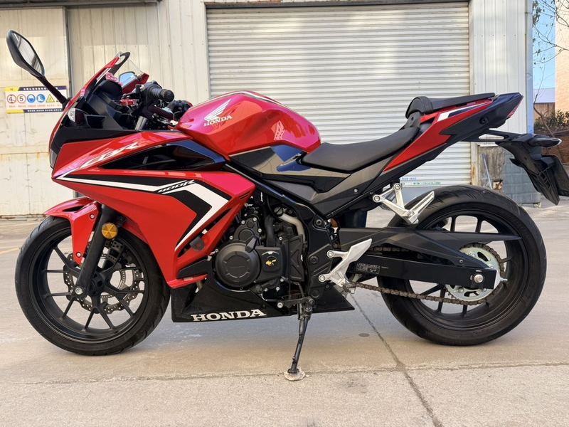 二手本田CBR400R