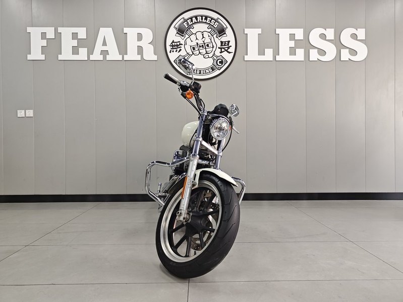 二手哈雷戴维森Iron883 硬汉