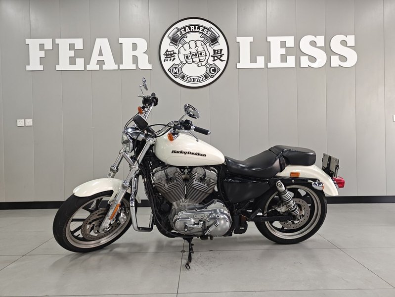 二手哈雷戴维森Iron883 硬汉