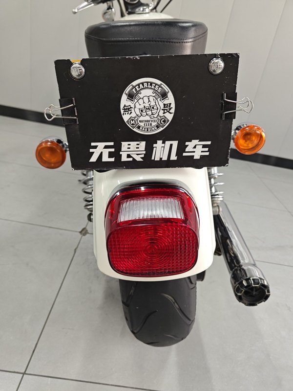 二手哈雷戴维森Iron883 硬汉