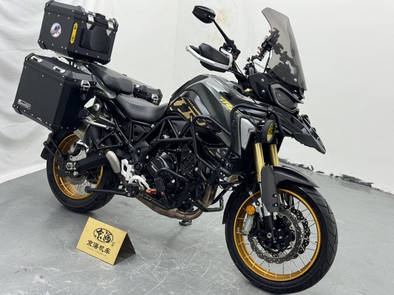 二手贝纳利TRK702