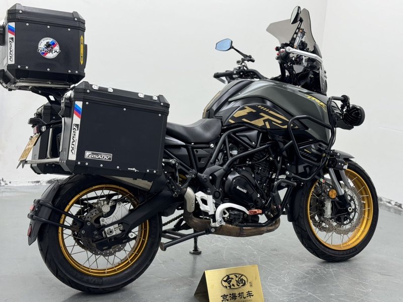 二手贝纳利TRK702