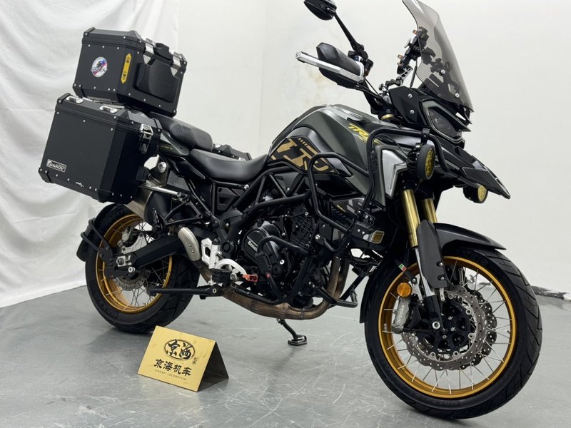 二手贝纳利TRK702