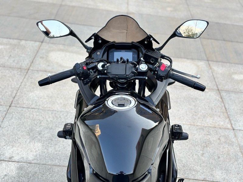 二手豪爵铃木GSX250R