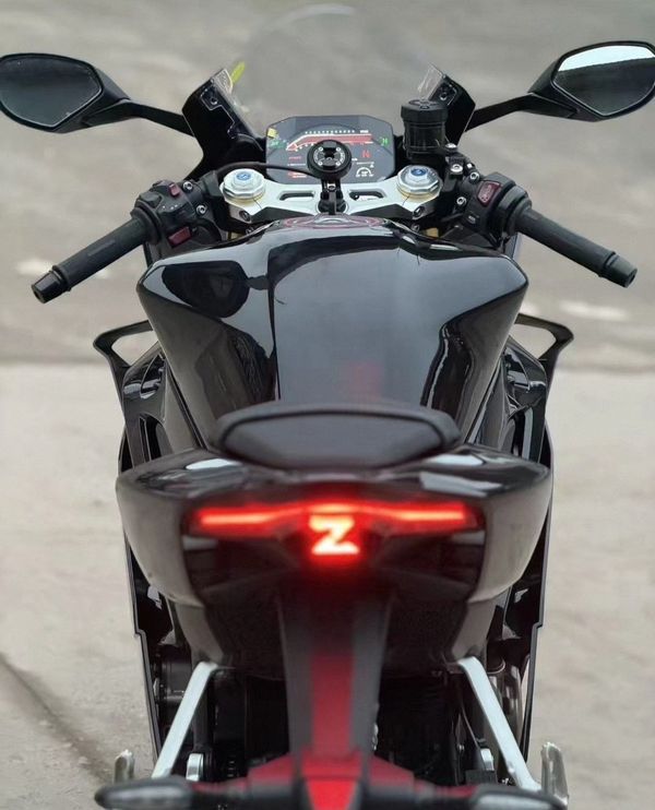 二手张雪机车500RR