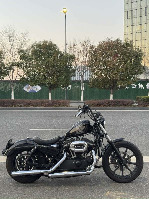 二手哈雷戴维森1200N Nightster