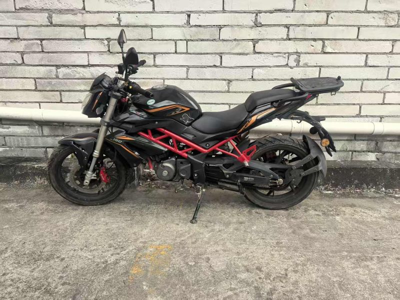 二手贝纳利红宝龙 TNT150i