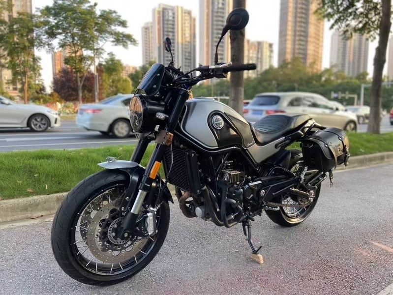 二手贝纳利幼狮 Leoncino 500