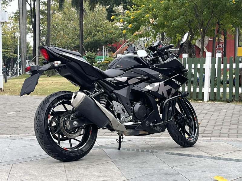 二手豪爵铃木GSX250R