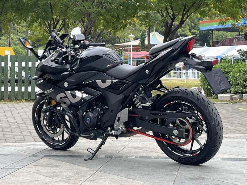 二手豪爵铃木GSX250R