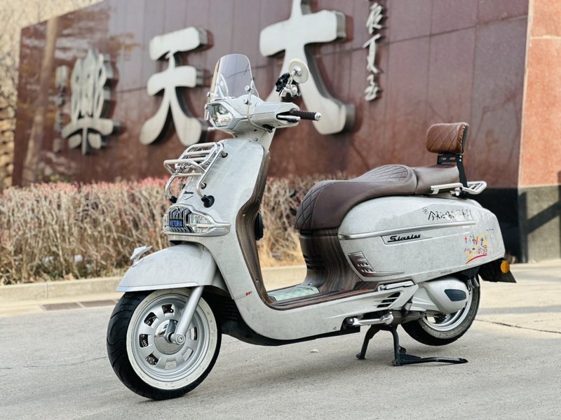 二手维多利亚Sixties 250Si