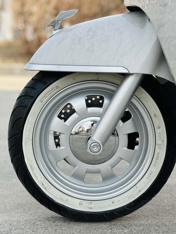 二手维多利亚Sixties 250Si