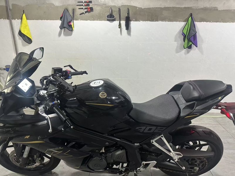 二手贝纳利龙卷风 Tornado 302R