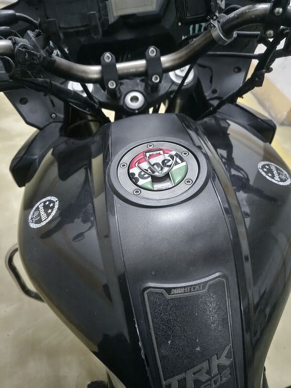 二手贝纳利蓝宝龙BJ300GS