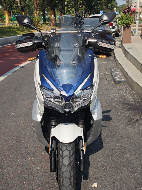 二手大阳V锐 ADV350