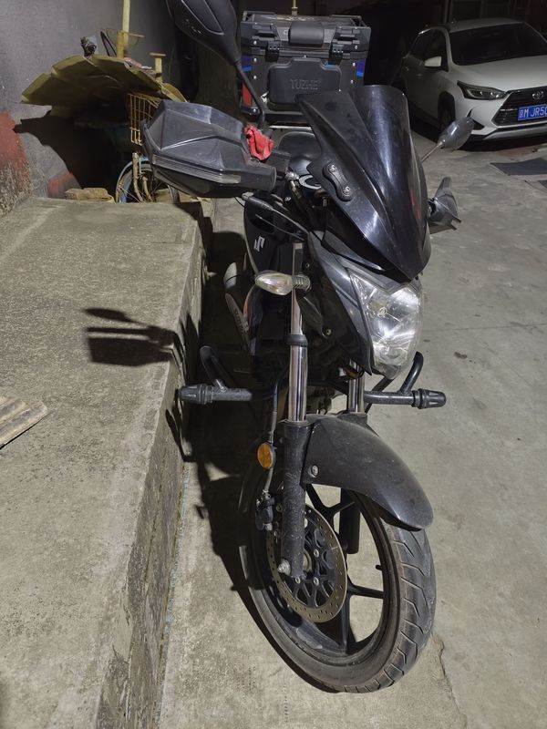 二手济南铃木极客飒 Gixxer 155 NK