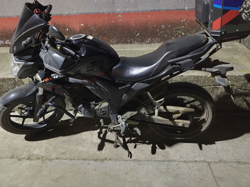 二手济南铃木极客飒 Gixxer 155 NK