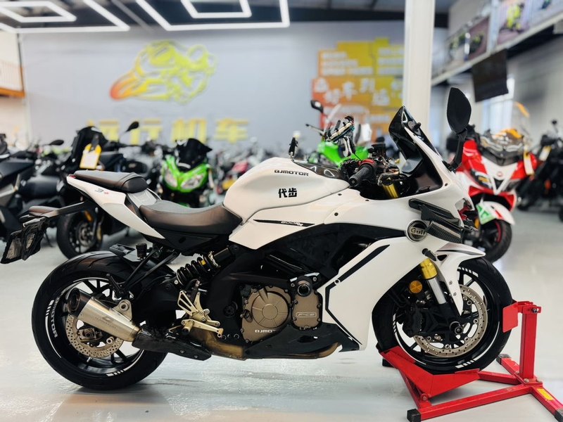 二手QJMOTOR赛600