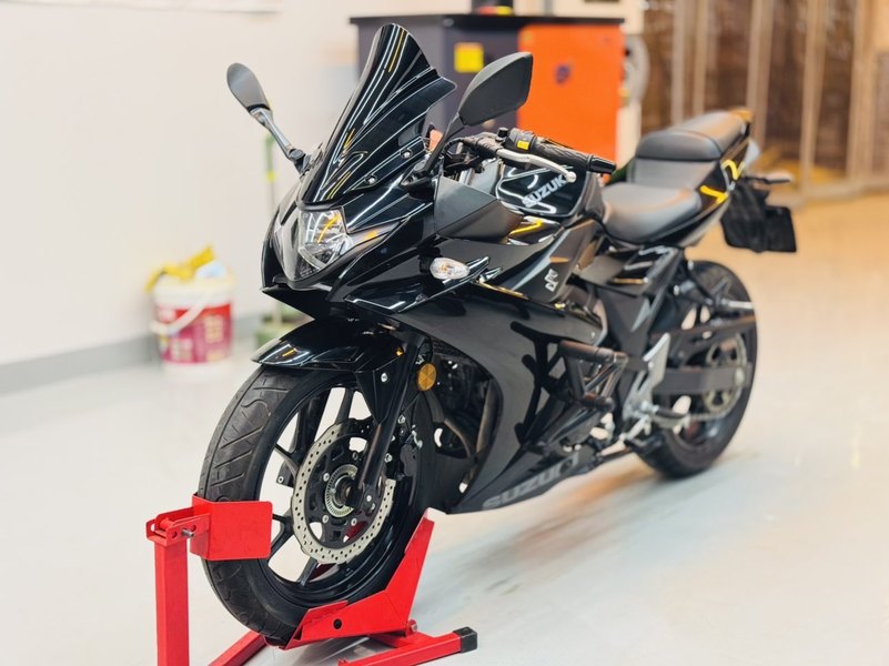 二手豪爵铃木GSX250R