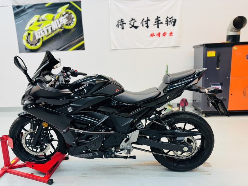 二手豪爵铃木GSX250R